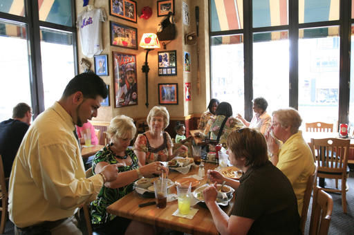 Veterans Day Freebies: Free dinner
